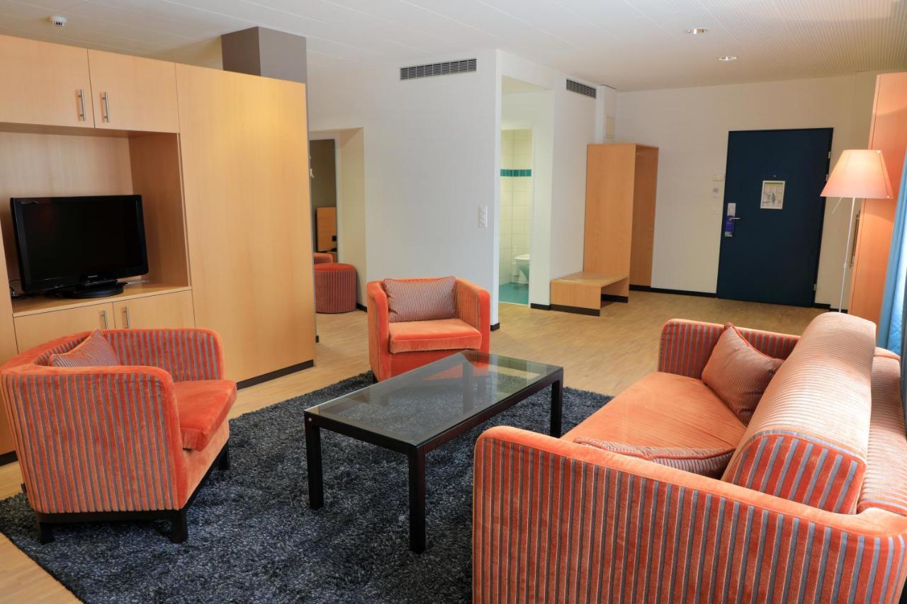 Hotel Banana City Винтертур Екстериор снимка