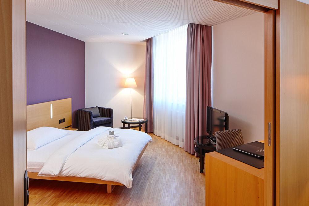Hotel Banana City Винтертур Екстериор снимка